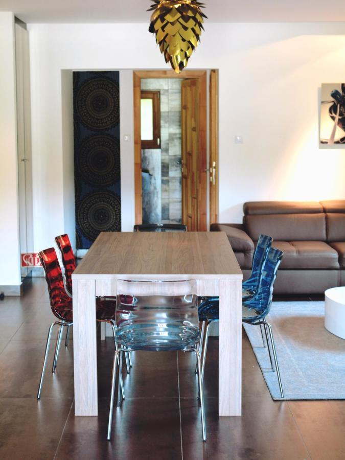 Matko Airport Es Elmenykoezpont Bed & Breakfast エクステリア 写真